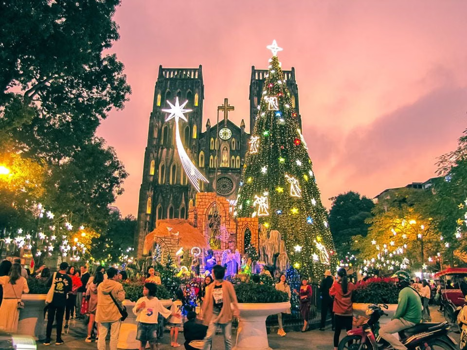 A Complete Guide to Celebrating Christmas in Vietnam